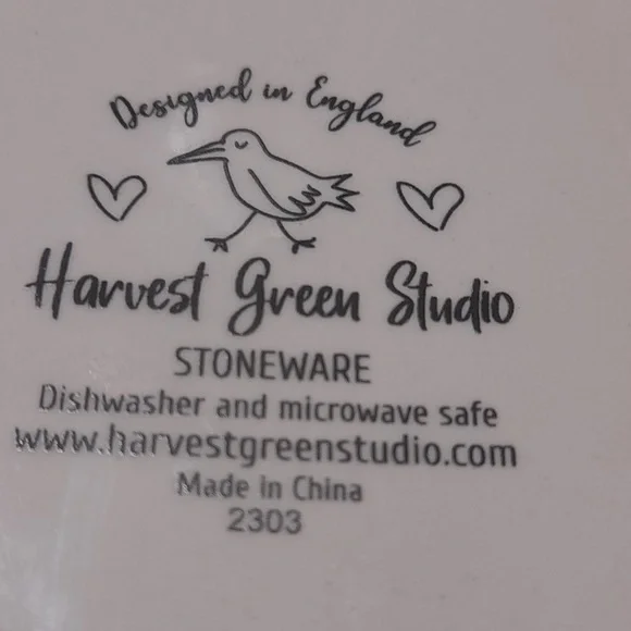 Bee Happy designed in England harvest Green studio mug - Picture 7 of 8